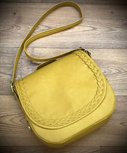 Load image into Gallery viewer, Maddy Saddle Bag Acrylic Templates